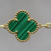 Video chi tiết vòng tay Van Cleef & Arpels Alhambra 5 hoa vàng 18K - đá Malachite