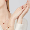 Dây chuyền Van Cleef & Arpels Sweet Alhambra Heart vàng 18K đá Carnelian đỏ