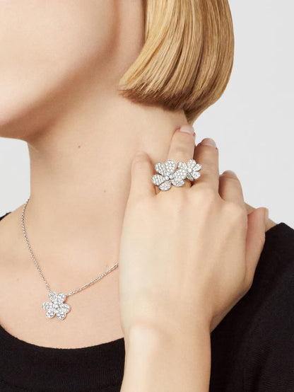   Mặt dây chuyền Van Cleef & Arpels Frivole mẫu nhỏ vàng trắng full kim cương