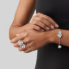   Vòng tay Van Cleef & Arpels Frivole 5 flowers vàng trắng 18k