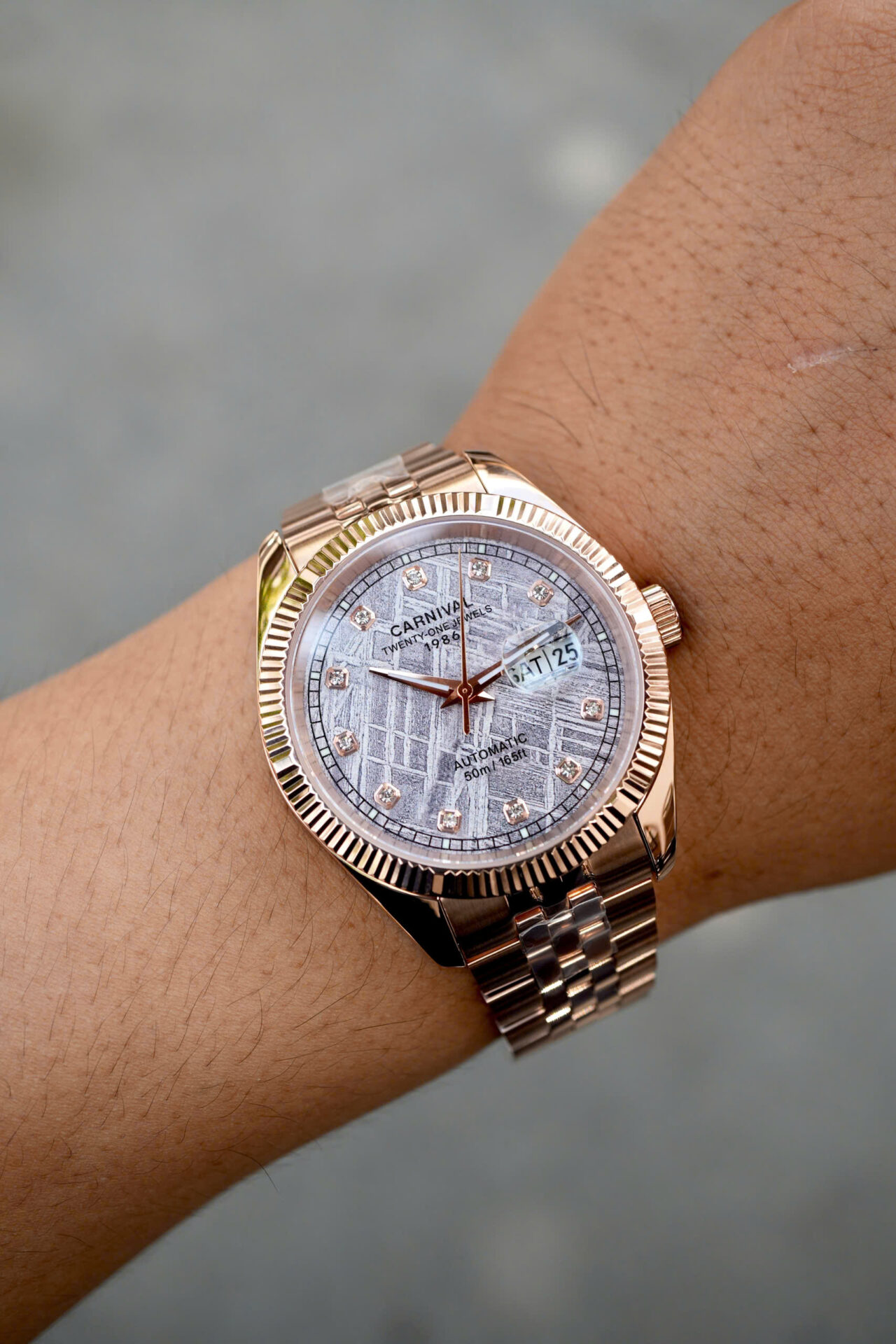 Carnival 41mm Nam 8131G-VH-TT - Ảnh 2